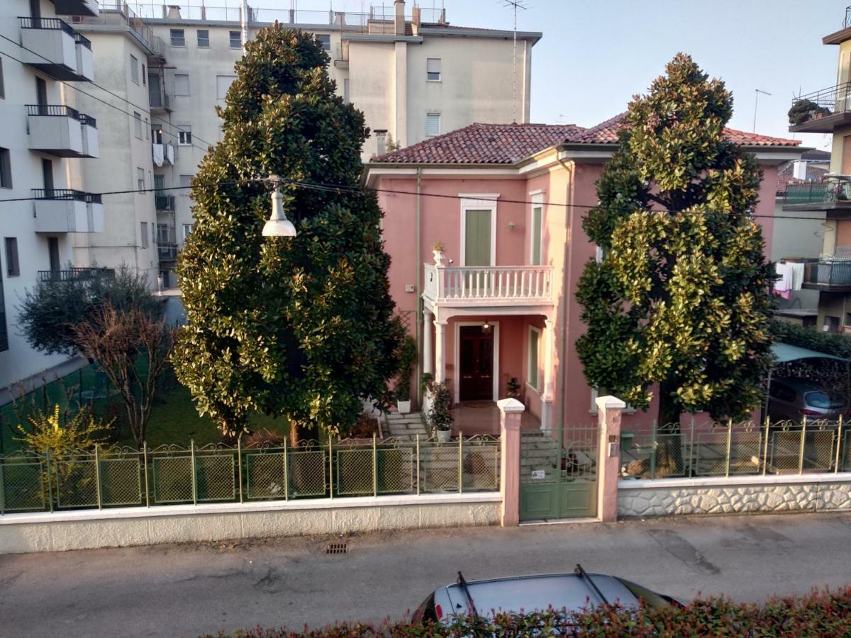 Apartment With Children In Venice